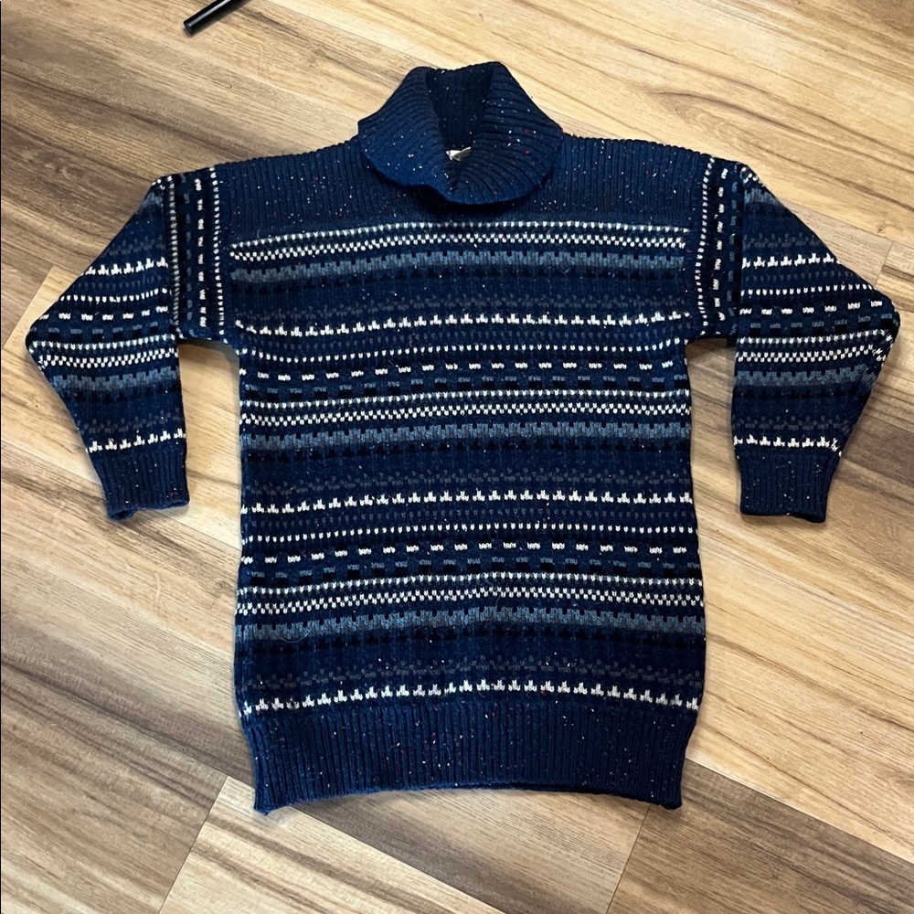 Vintage Premier Vision Pure 100% Shetland wool size small
